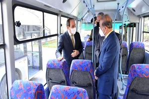 President_sisi_inspects_gas_powered_vehicles.jpg