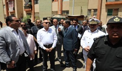 Cairo Gov. leads campaign to remove encroachments in Ma’an housing project