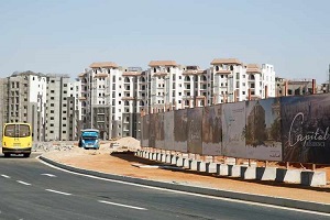 Egypt’s Housing Minister follows up construction progress at New Capital
