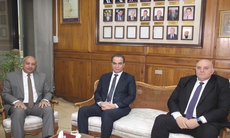 دار الكتب والوثائق تبحث التعاون مع الهيئة الوطنية للإعلام لتبادل الخبرات