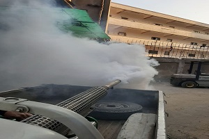 تشغيل سيارة رش الذباب والناموس بالحي