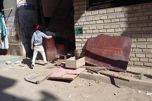 إزالة كشك مخالف من شارع ذهني