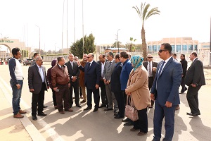 جولة تفقدية لمحافظ القاهرة بمحيط منطقة الإستاد
