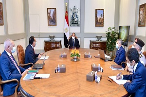 President_sisi_suez_canal_waterway.jpg