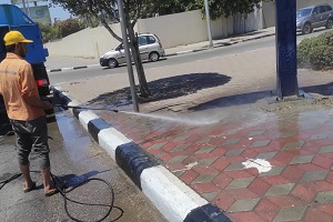 أعمال رفع كفاءة النظافة والدهانات بشارع العروبة وكوبري الجلاء 