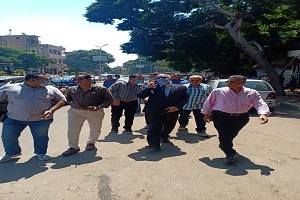 إستكمال أعمال الإنارة بالحي
