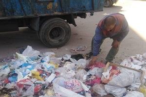 أعمال نظافة وتجريد ورفع مخلفات بمنطقة الماظة