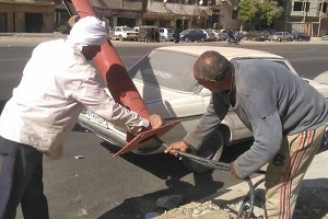 تركيب اعمدة الانارة بشارع الفيروز
