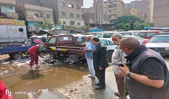 متابعه اعمال شفط مياه الامطار لتسيير الحركة المرورية 