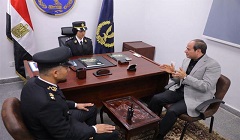 Sisi_visits_madinet_nasr_police_station.jpg