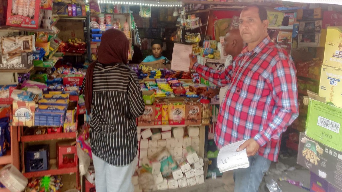 إزالة الأكشاك المخالفة ومراجعة المديونيات بالحي 