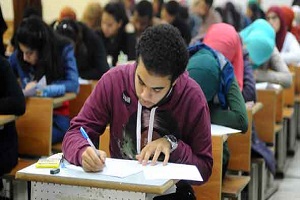 911 ألف طالب يبدأون امتحانات الإعدادية بالقاهرة والجيزة
