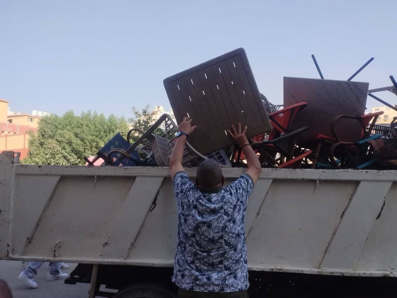 حملة لرفع الإشغالات بمساكن رولان والهضبه الوسطى