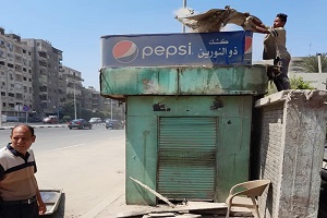 ازالة كشك بدون ترخيص ناصية منشية التحرير مع شارع جسر السويس