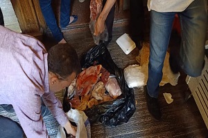 حملة مكبرة لمتابعة المحلات المخالفة والتفتيش على الأغذية بالحي