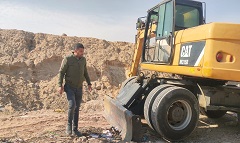 رفع التراكمات ومخلفات الهدم والبناء بمحور عمر سليمان