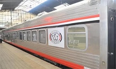 train.jpg (4)