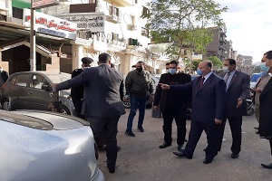 Cairo Governor makes a sudden inspection tour of Rod El-Farag, Nasr City districts 