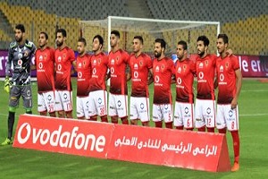 الأهلى يدخل اليوم معسكرا مغلقا استعدادا لمواجهة الدراويش.jpg